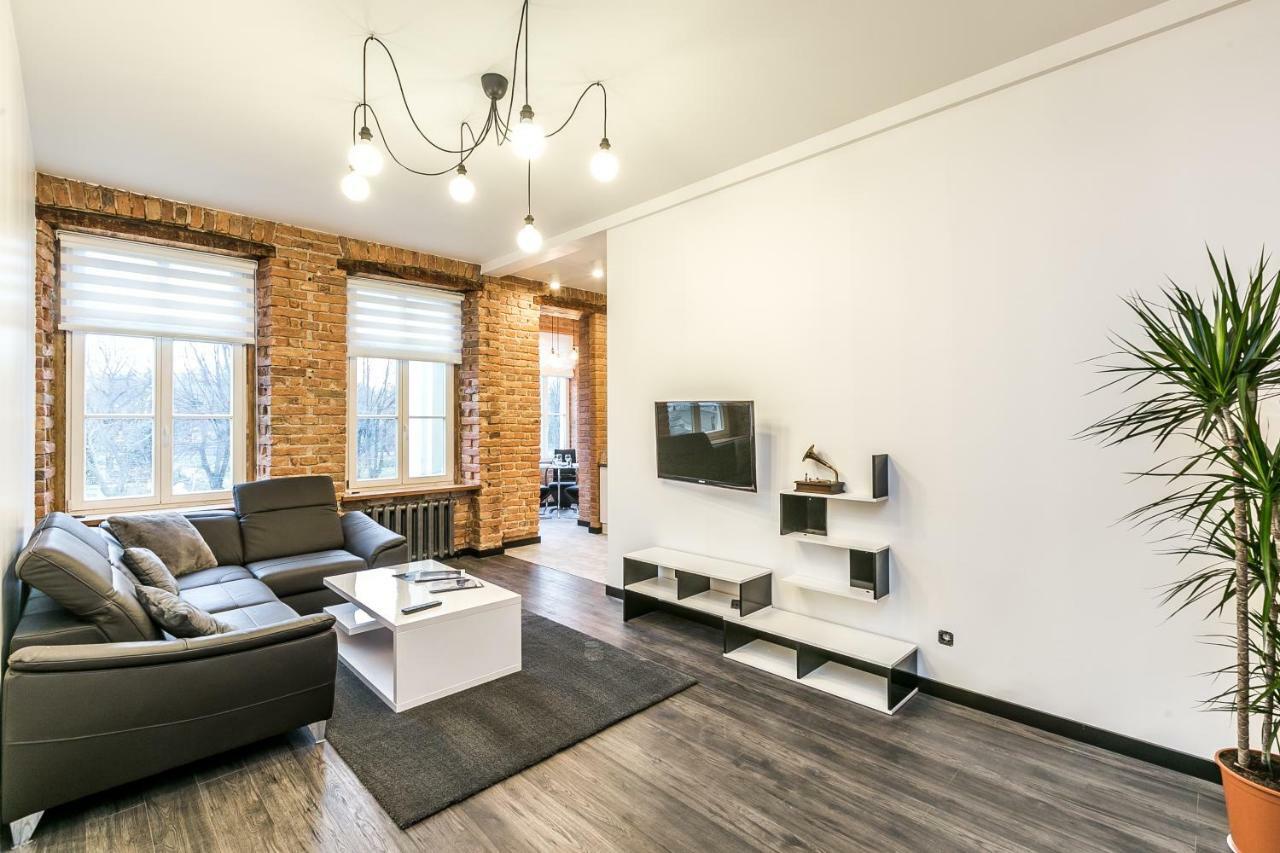 Merkela Design Apartment With Park View Riga Buitenkant foto